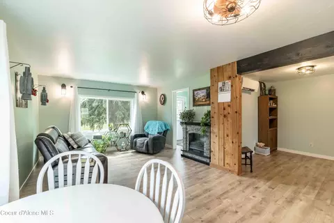 Living - 434 B St, Plummer, ID 83851 photo 2 of 2