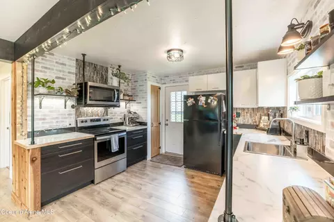 Kitchen - 434 B St, Plummer, ID 83851 photo 3 of 3