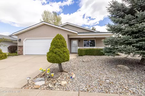 13660 N Kings Canyon Rd, Rathdrum, ID 83858