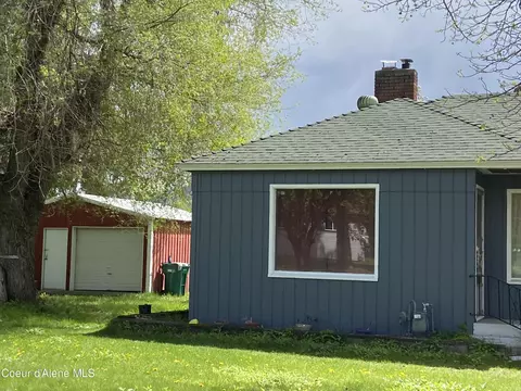 17814 E Cowley Ave, Greenacres, WA 99016