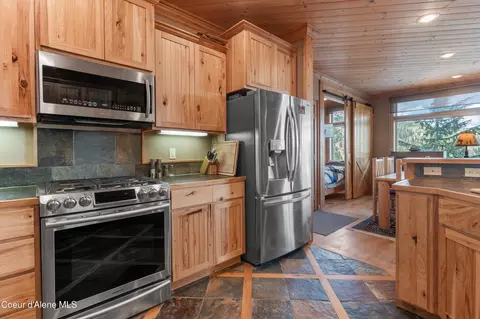 400 Parallel Run Apt Unit UNIT 202, Sandpoint, ID 83864 photo 5