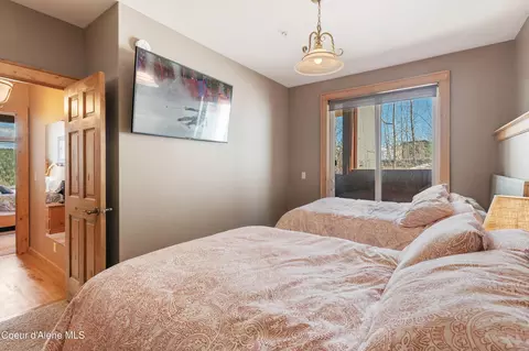 400 Parallel Run Apt Unit UNIT 202, Sandpoint, ID 83864 photo 22