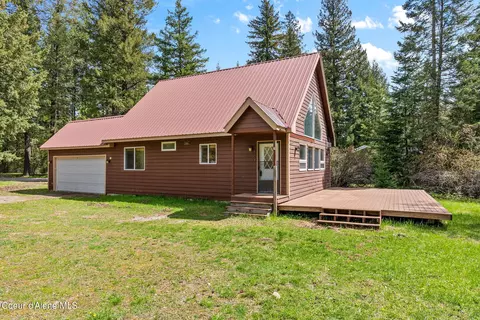 106 Lakeview Dr, Cocolalla, ID 83813