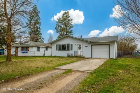 2113 N Walnut St, Post Falls, ID 83854