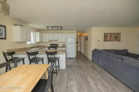 Dining - 2113 N Walnut St, Post Falls, ID 83854 photo 3 of 3