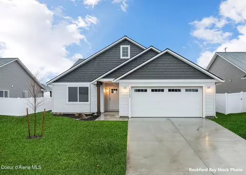 6207 W Bowmore Ln, Rathdrum, ID 83858