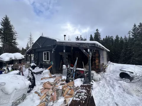 10 Cobb Rd, Saint Maries, ID 83861