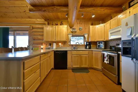Kitchen - 1092 Duffield Flt, Potlatch, ID 83855 photo 3 of 5