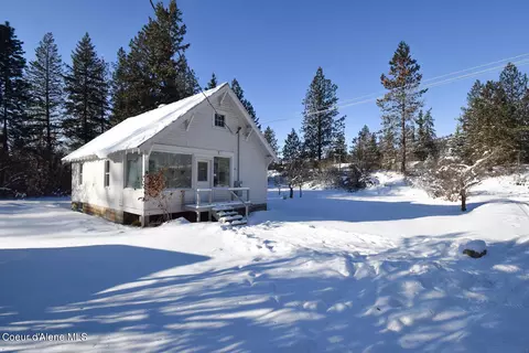 119 Electric Ave, Moyie Springs, ID 83845