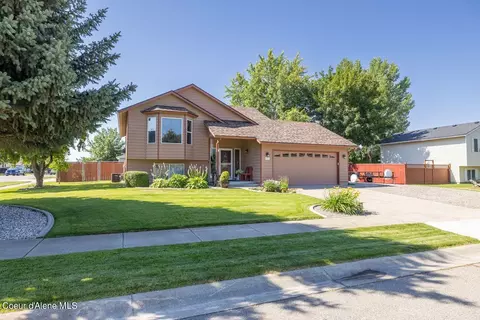 8176 W Arizona St, Rathdrum, ID 83858