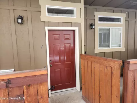 1602 Pine St #4, Sandpoint, ID 83864