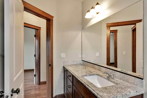 Bath - 3013 N Durrow Loop, Post Falls, ID 83854 photo 2 of 6