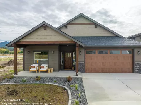 9505 N Secretariat Ln, Hayden, ID 83835
