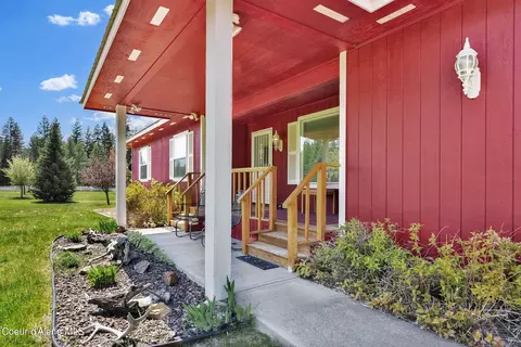 865 Kootenai Trail Rd, Bonners Ferry, ID 83805