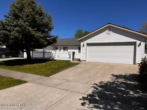 1090 N Dahlia Way, Post Falls, ID 83854