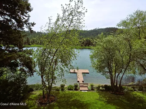 6918 W Salishan Way, Spirit Lake, ID 83869