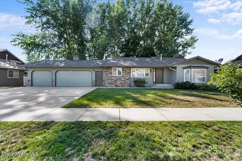 11121 N Sage Ln, Hayden, ID 83835