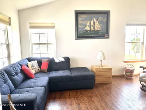 Living - 375 E Tiger Ave, Post Falls, ID 83854 photo 1 of 2