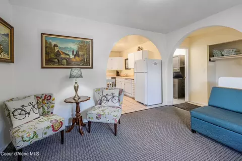 Living - 645 S 647 S Division St, Kellogg, ID 83837 photo 10 of 12