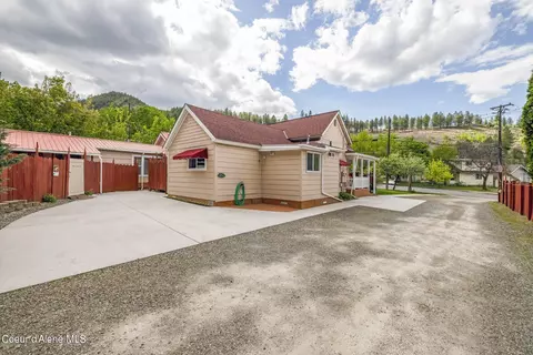 Exterior - 645 S 647 S Division St, Kellogg, ID 83837 photo 3 of 7
