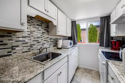 Kitchen - 645 S 647 S Division St, Kellogg, ID 83837 photo 1 of 4