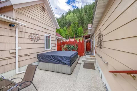 Exterior - 645 S 647 S Division St, Kellogg, ID 83837 photo 4 of 7