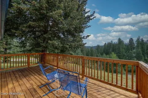 18192 W Spuler Ln, Hauser, ID 83854