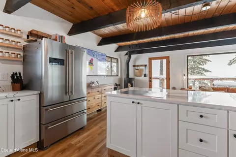 Kitchen - 115 Parallel Run, Sandpoint, ID 83864 photo 5 of 9