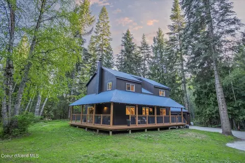 415 Bucksnort Dr, Sagle, ID 83860