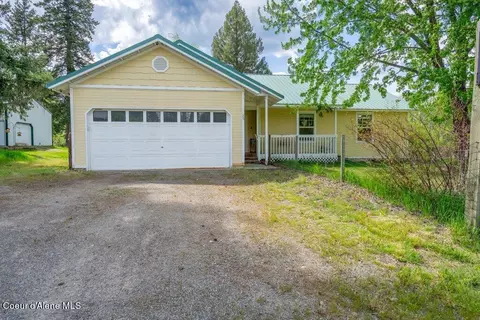 36 S Sagle Rd, Sagle, ID 83860