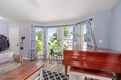 Entry Way - 1705 N Pine St, Post Falls, ID 83854 photo 1 of 1