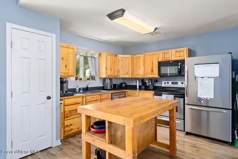 Kitchen - 1705 N Pine St, Post Falls, ID 83854 photo 1 of 3