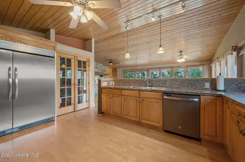 Kitchen - 1339 S Millsap Loop, Post Falls, ID 83854 photo 3 of 3