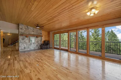 Living - 1339 S Millsap Loop, Post Falls, ID 83854 photo 5 of 9