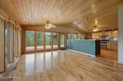 Living - 1339 S Millsap Loop, Post Falls, ID 83854 photo 3 of 9