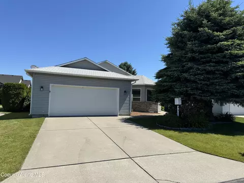 981 W Fairview Dr, Hayden, ID 83835