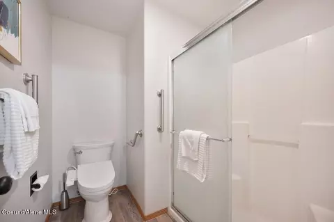 Bath - 4674 E Mossberg Cir, Post Falls, ID 83854 photo 5 of 9