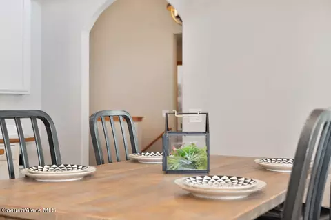 Dining - 4674 E Mossberg Cir, Post Falls, ID 83854 photo 4 of 5