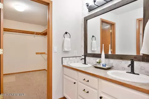 Bath - 4674 E Mossberg Cir, Post Falls, ID 83854 photo 3 of 9