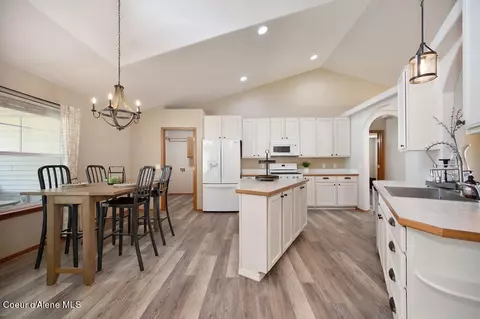 Kitchen - 4674 E Mossberg Cir, Post Falls, ID 83854 photo 1 of 5