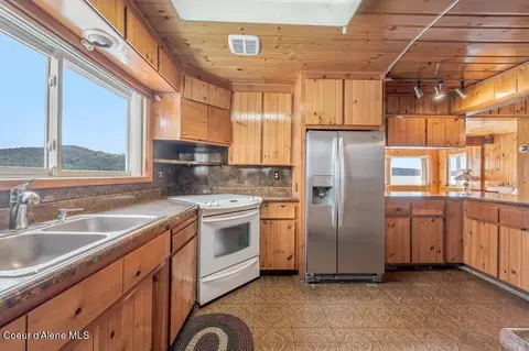 305 S Lakefront Ave, Harrison, ID 83833 photo 12
