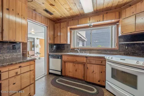 305 S Lakefront Ave, Harrison, ID 83833 photo 11