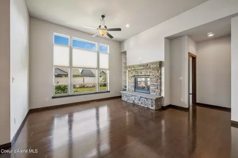 2263 E Warbler Ln, Post Falls, ID 83854 photo 8