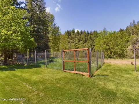 1588 Pinecreek Rd, Pinehurst, ID 83850 photo 8