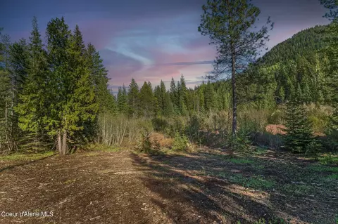 Nna Sno Tika Road Nw, Priest River, ID 83856