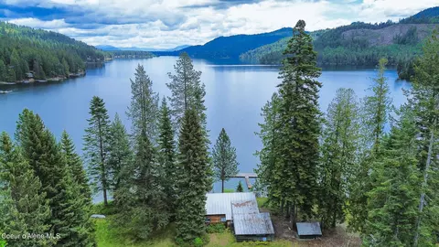 29500 N Calliope Ln, Spirit Lake, ID 83869
