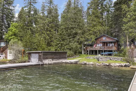 190 Lower Bear Creek Bay Rd, Coolin, ID 83821
