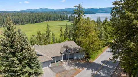 2097 E Loch Haven Dr, Hayden, ID 83835