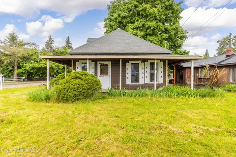403 N Cedar St, Clark Fork, ID 83811 photo 1