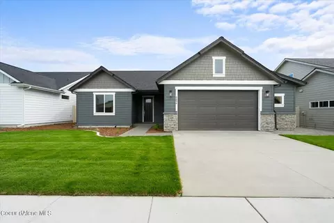 4494 E Corsac Fox Ave, Post Falls, ID 83854